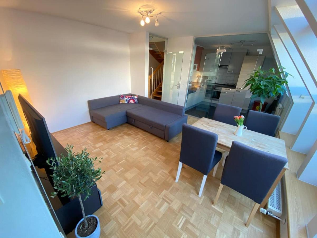 Loft + Balkon In Historischem Altbau Am Marktplatz เคมนิตซ์ ภายนอก รูปภาพ